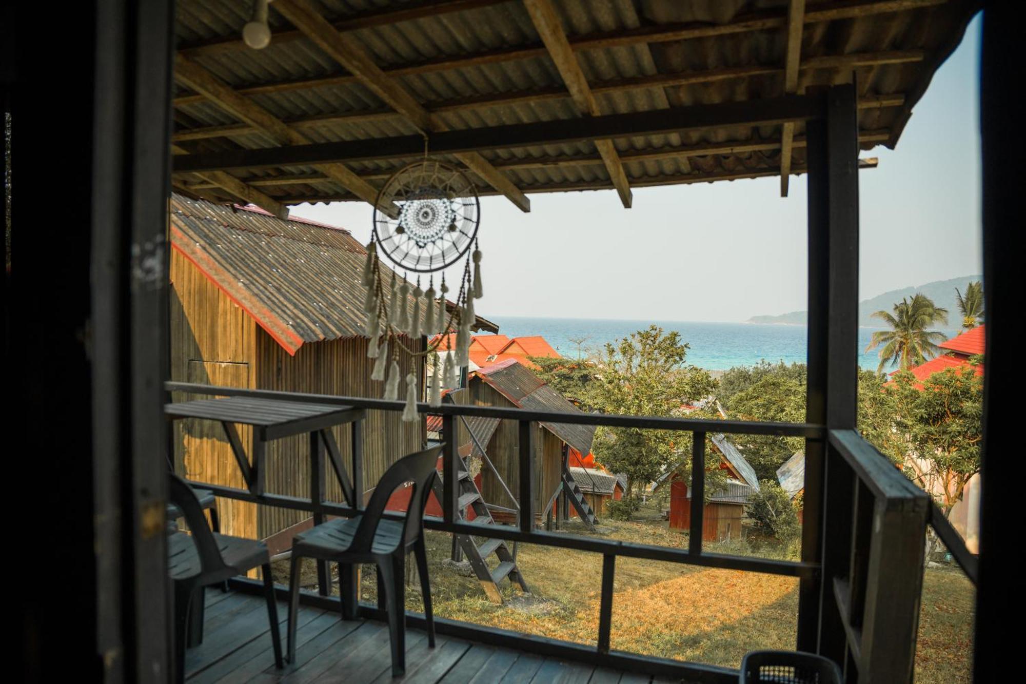 Harrera Perhentian, Long Beach Kampong Pasir Panjang  Екстериор снимка
