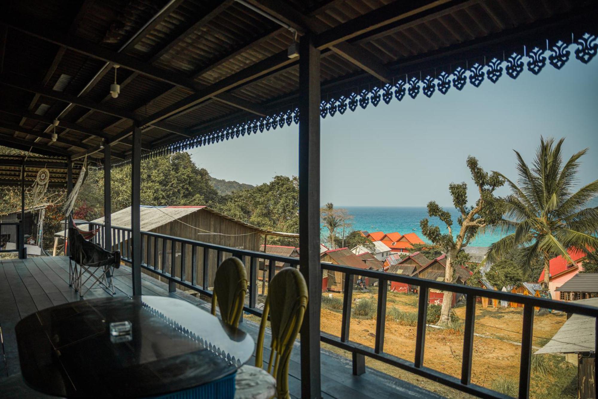 Harrera Perhentian, Long Beach Kampong Pasir Panjang  Екстериор снимка